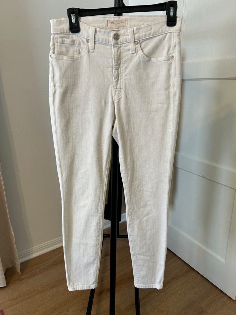 Madewell High Rise Skinny Jean Pant. Size 28. 27” inseam. See description.